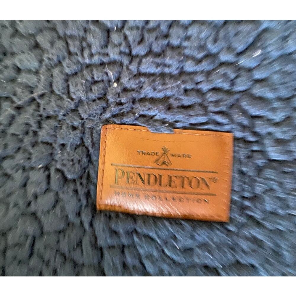 Pendleton Reversible Plush Throw Grand Canyon 91" x 128" King Size Comforter - Picture 5 of 5